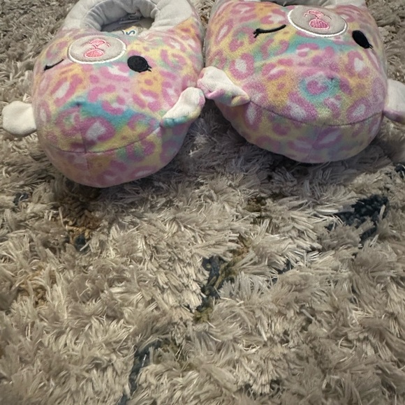 Squishmallow slippers - Picture 3 of 3